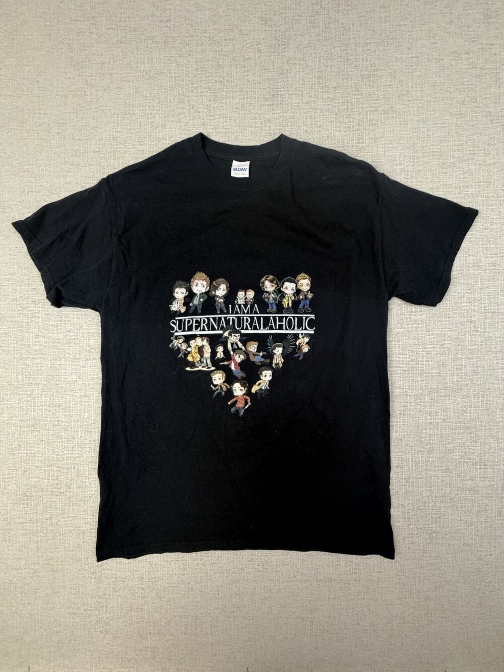 Supernatural Supernaturalholic T Shirt Mens Medium Black TV Series Graphic